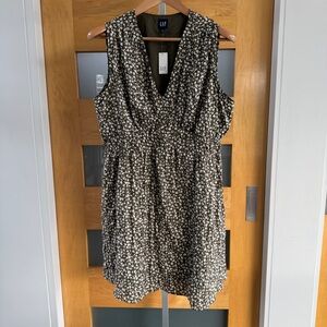 GAP Monochrome Floral Midi Dress